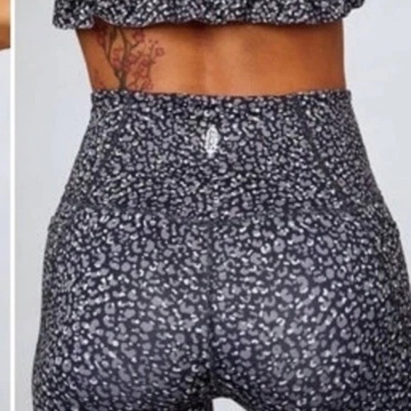 Free People Plie All Day Leopard Leggings in xs NWT - Picture 4 of 7